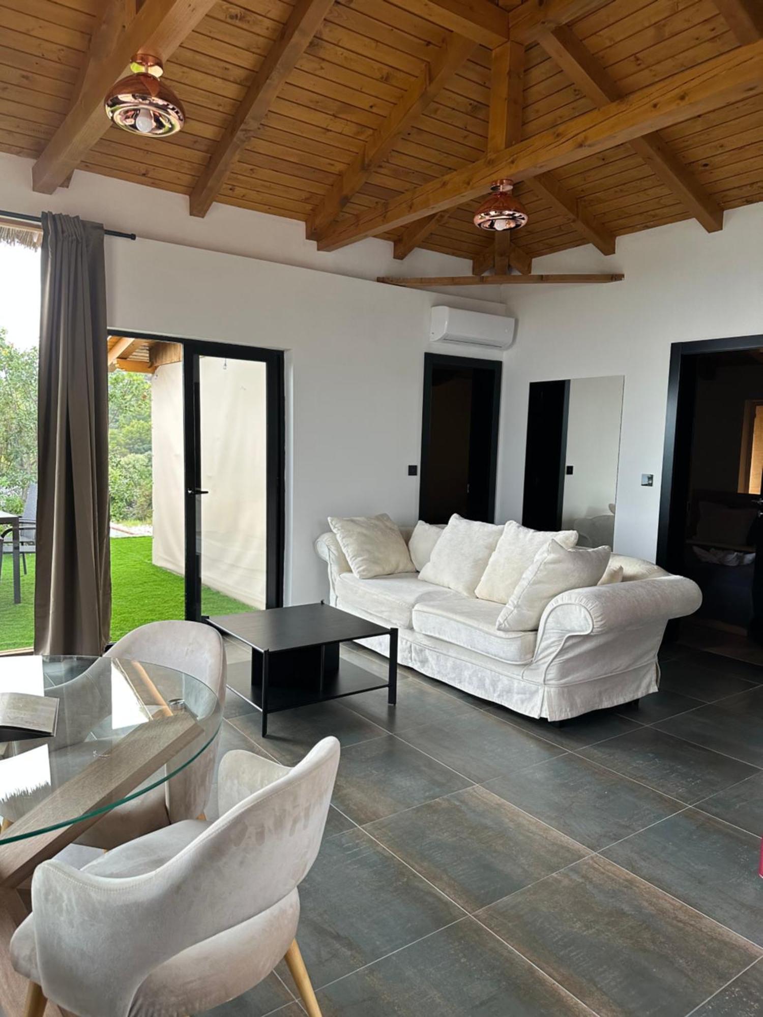 Golden Haven Luxe Bungalow Resort مورتير المظهر الخارجي الصورة